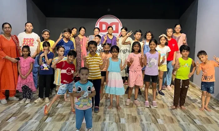 DotDot Dance Academy